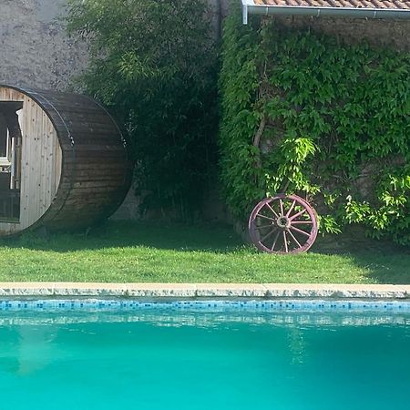 Le Saint-Hilaire Bed & Breakfast Exterior photo