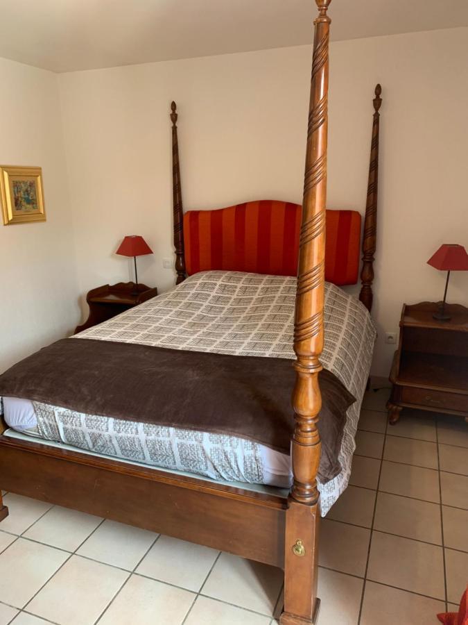 Le Saint-Hilaire Bed & Breakfast Exterior photo
